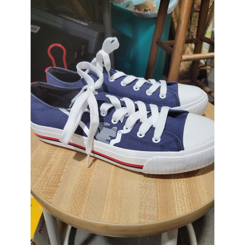 New with out tags Men's size 8 FOCO New York Patriots tennis shoes